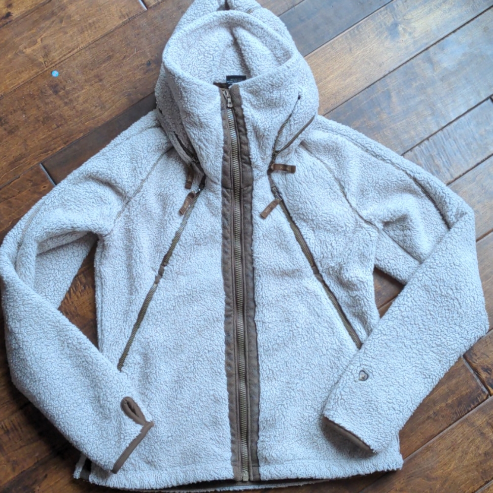 Kuhl sherpa fleece hoodie